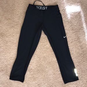 Nike crop leggings